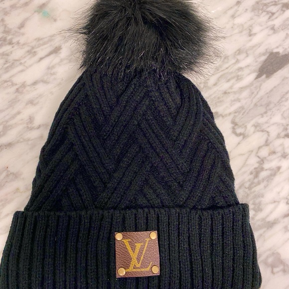 Meet your Posher Patricia AKA @riversistersleather - Picture 5 of 10